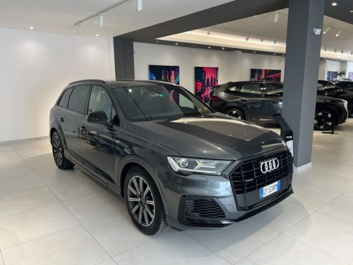 Audi Q7 55 TFSI e quattro tiptronic Sport (3)