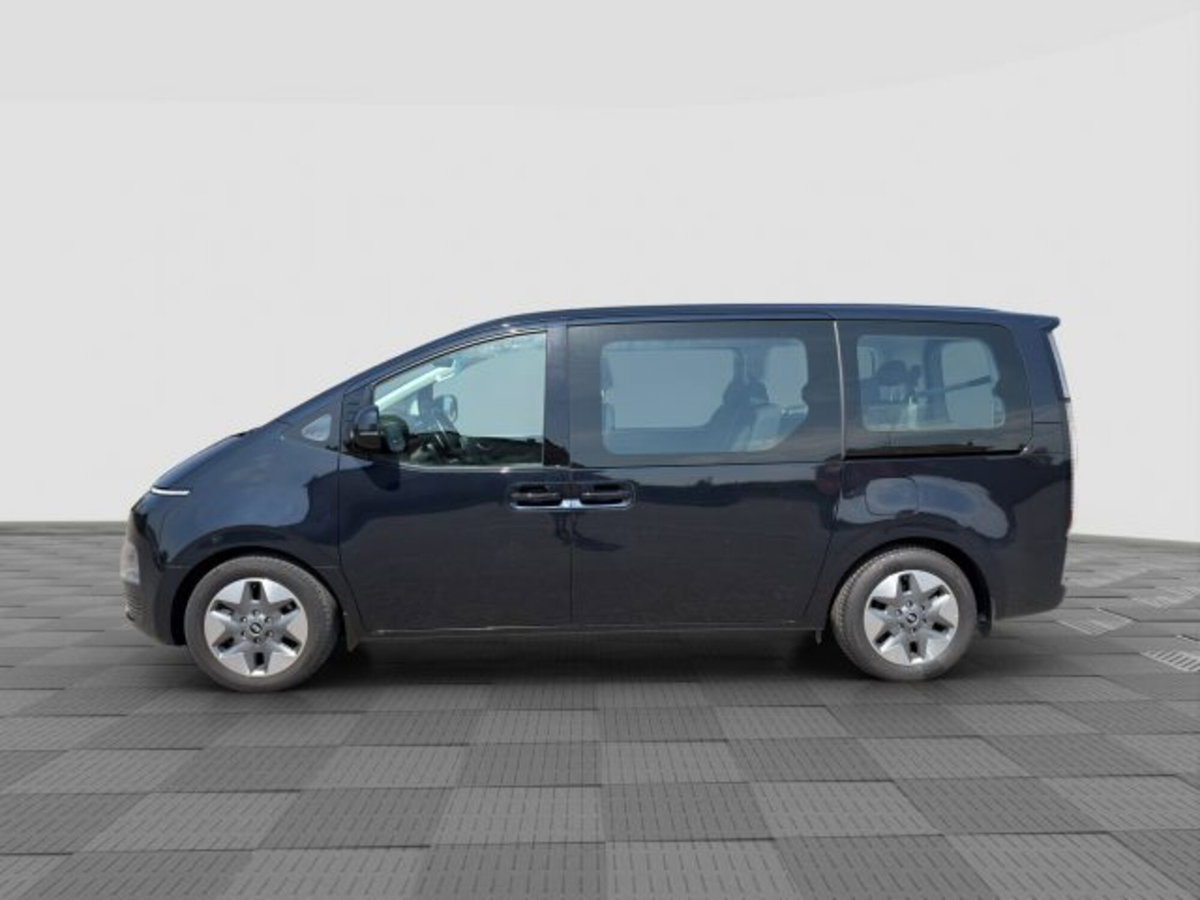 Hyundai Staria 2.2 awd auto (2)
