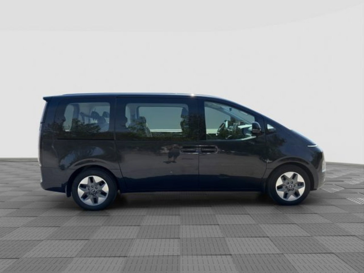 Hyundai Staria 2.2 awd auto (6)