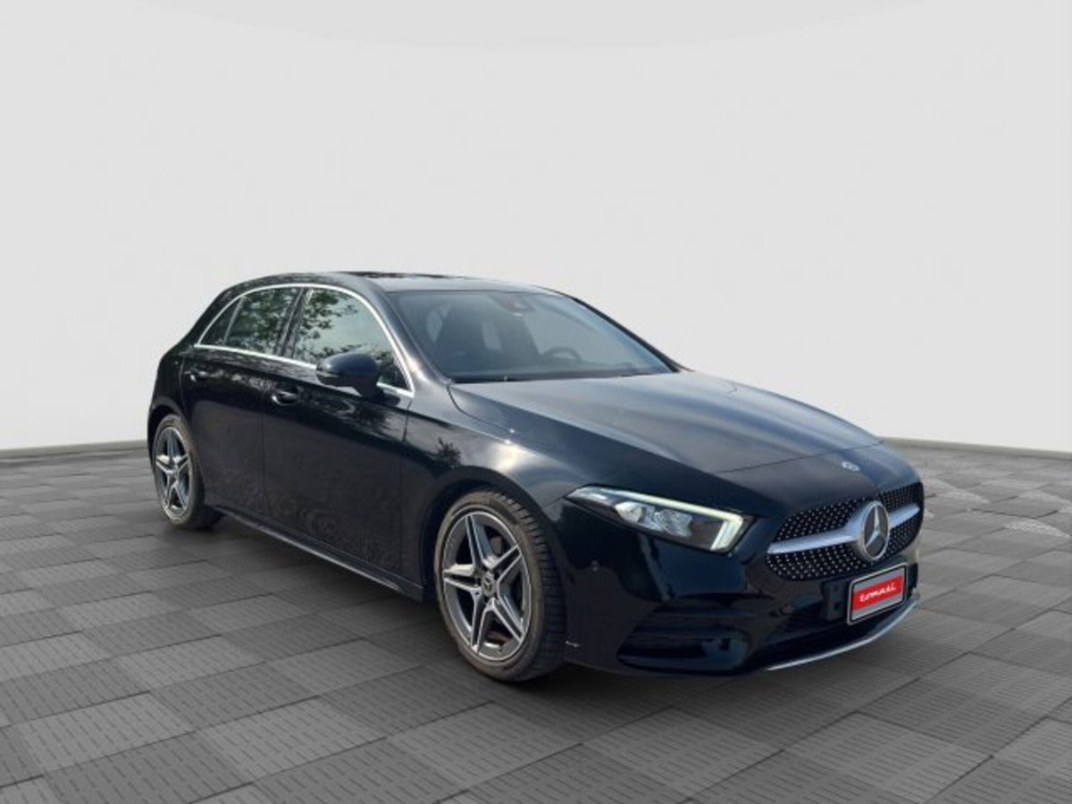 Mercedes-Benz Classe A 180 d Premium (7)
