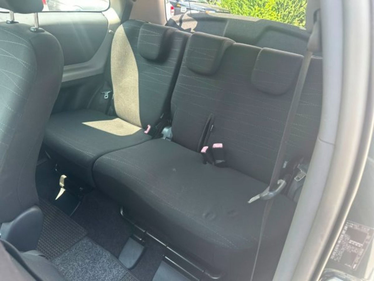 Toyota Yaris 1.0 3 porte Sol (6)