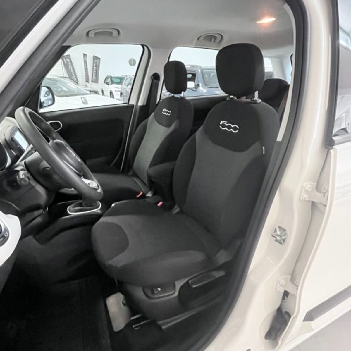 Fiat 500L Living 1.6 Multijet 120 CV Business (14)