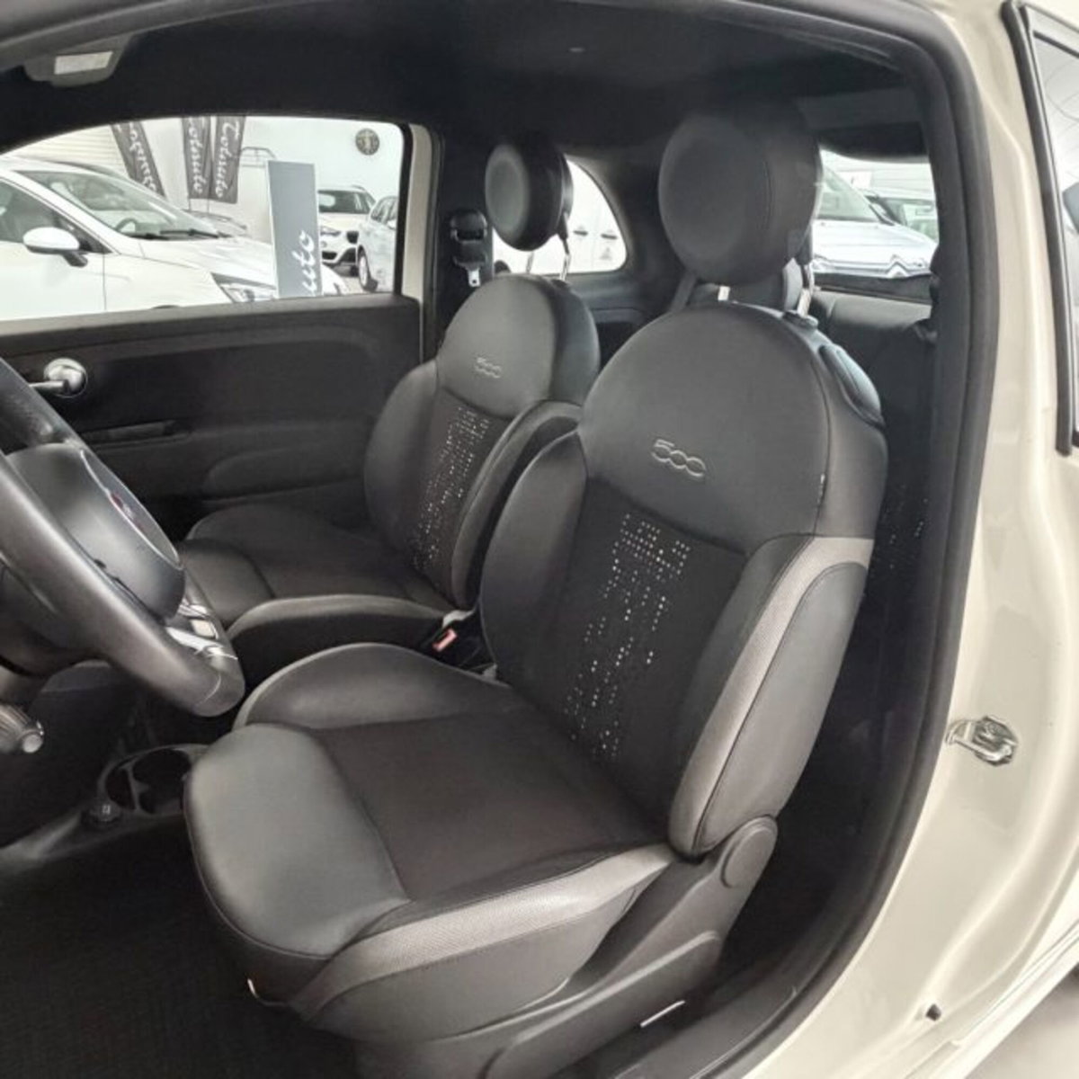 Fiat 500 1.0 Hybrid Connect (12)