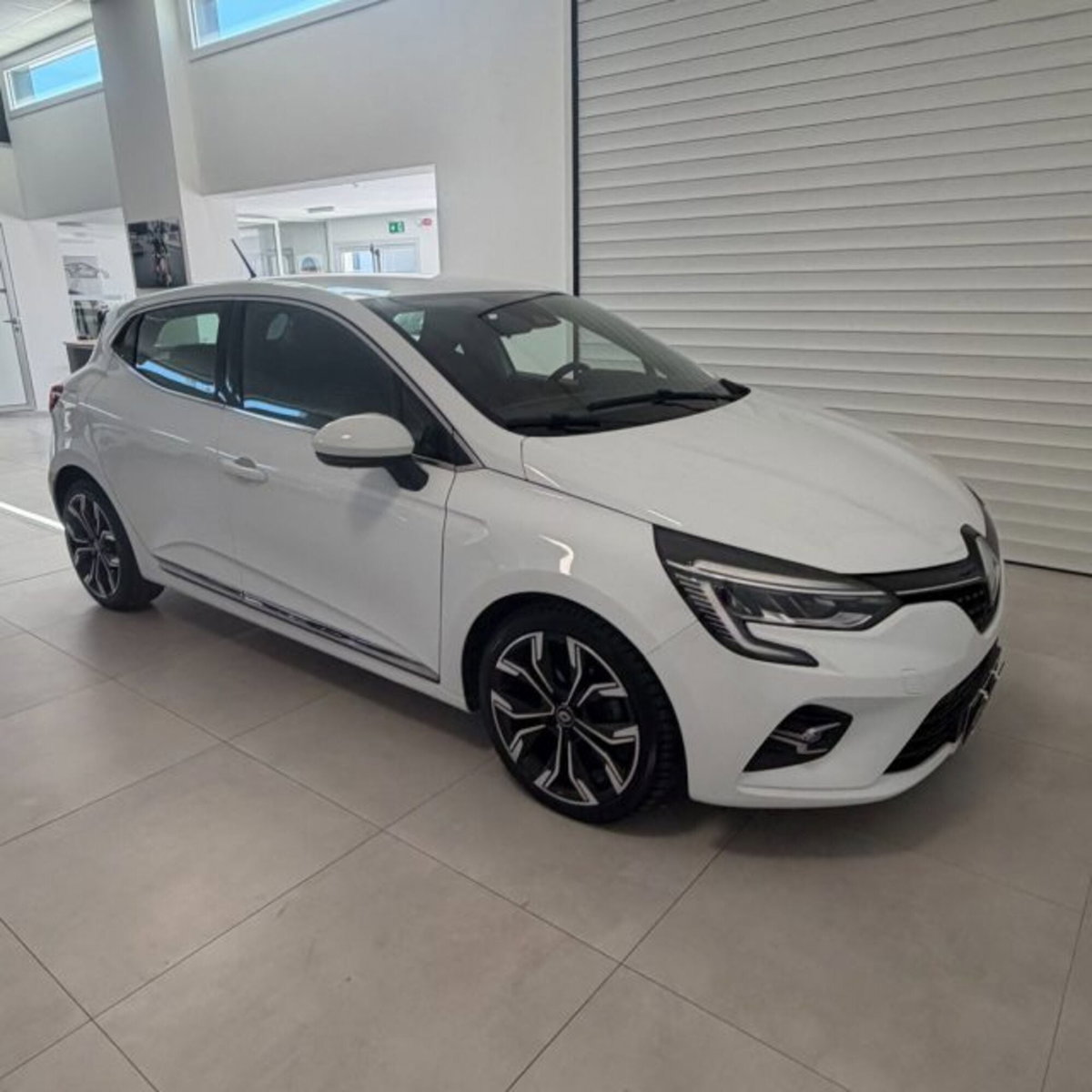 Renault Clio Blue dCi 85 CV 5 porte Intens (5)
