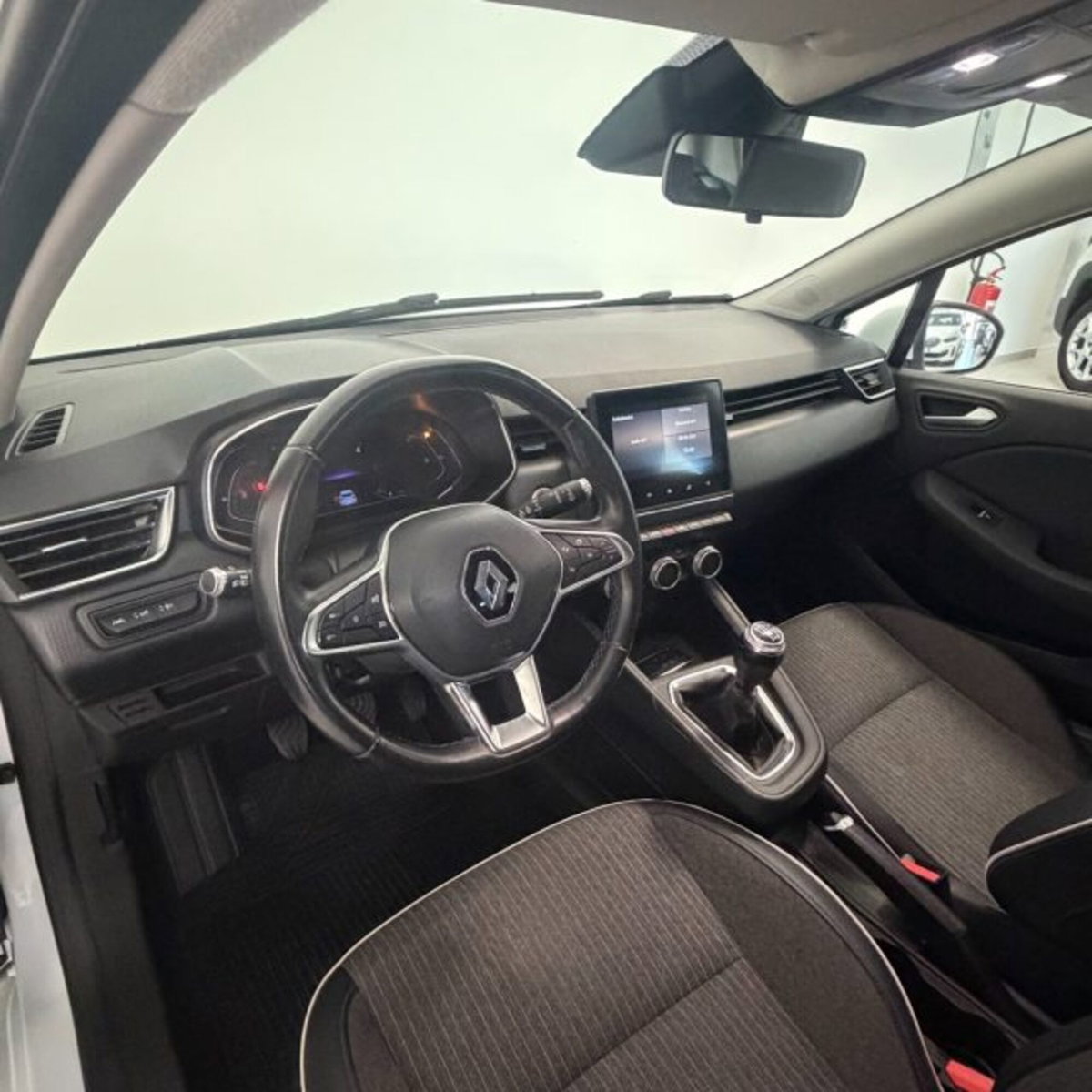 Renault Clio Blue dCi 85 CV 5 porte Intens (9)