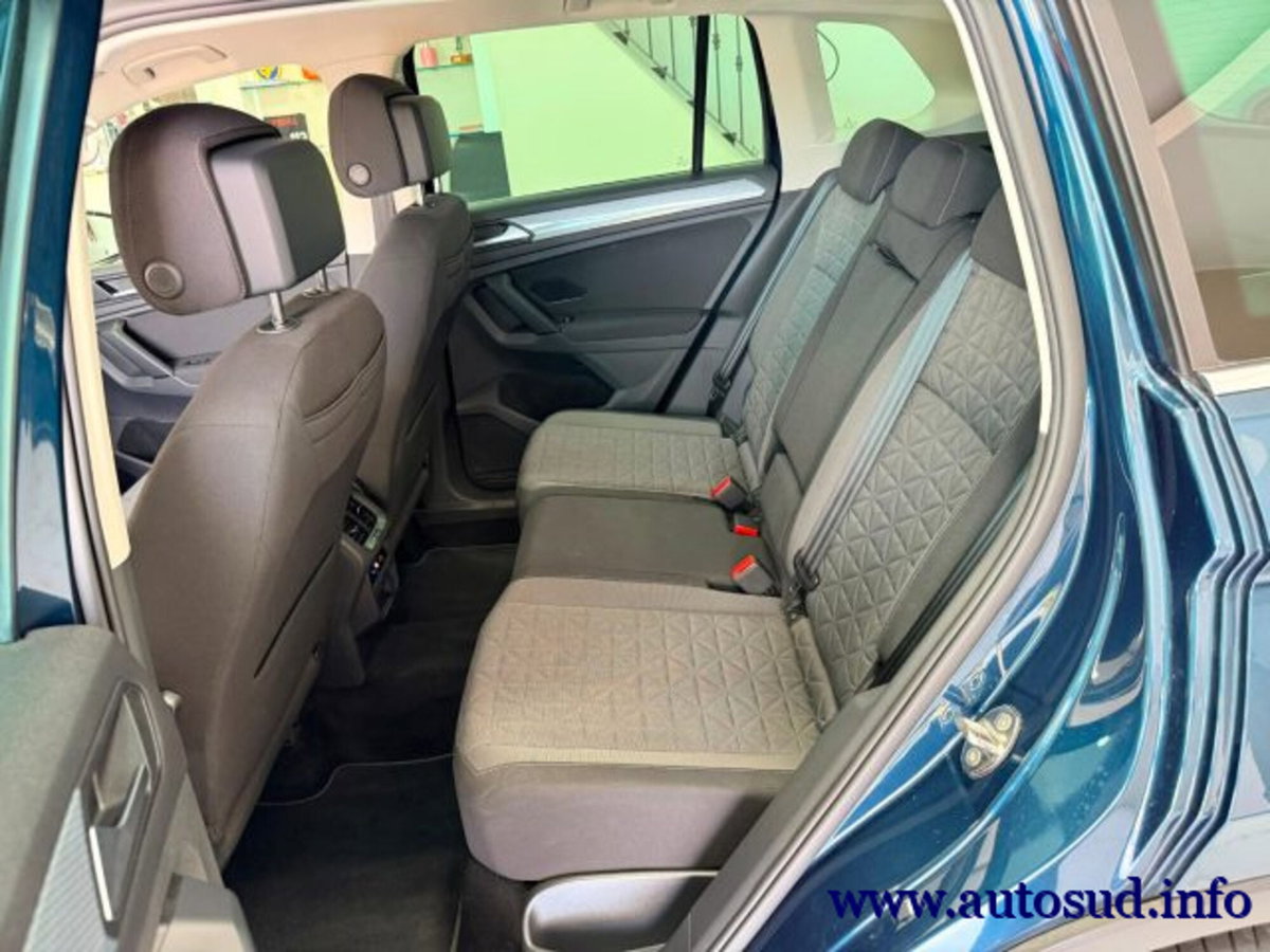 Volkswagen Tiguan 2.0 TDI 150 CV SCR DSG 4MOTION Life (19)