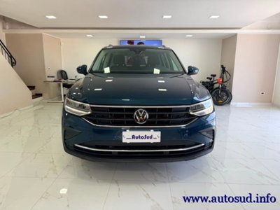 Volkswagen Tiguan 2.0 TDI 150 CV SCR DSG 4MOTION Life (2)