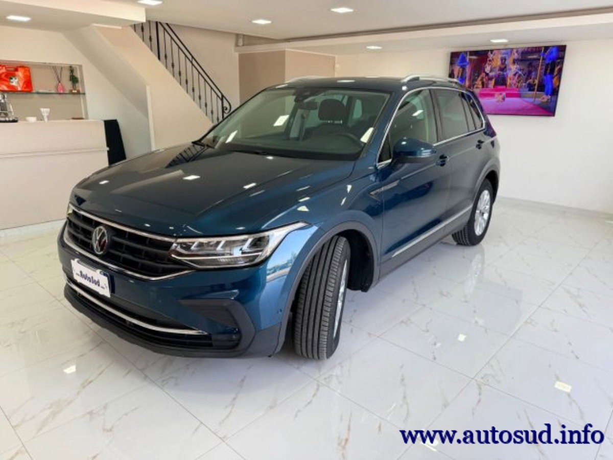 Volkswagen Tiguan 2.0 TDI 150 CV SCR DSG 4MOTION Life (3)