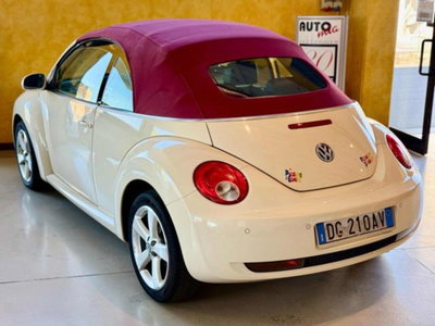 Volkswagen New Beetle Cabrio 1.6 Cabrio (15)