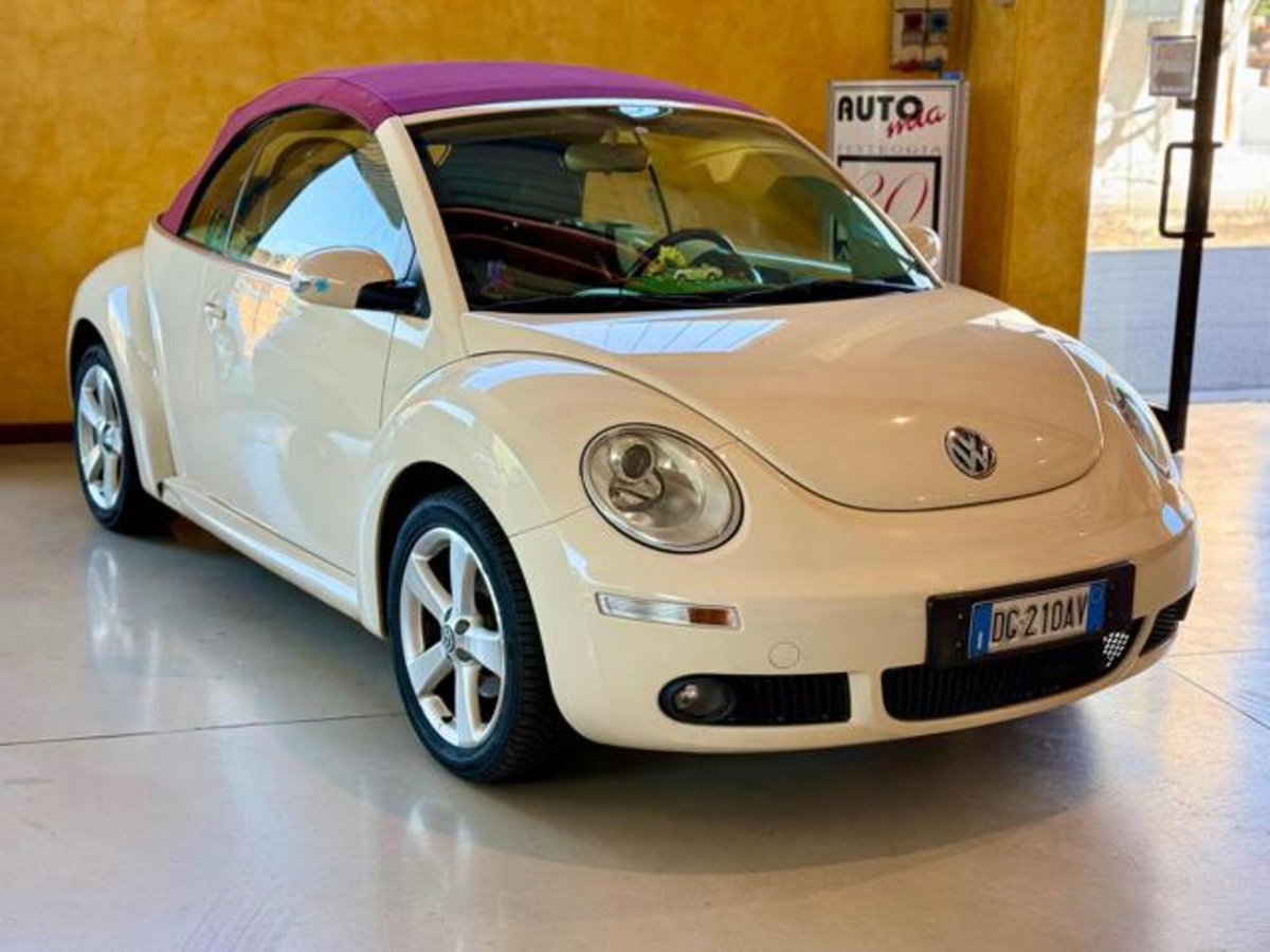 Volkswagen New Beetle Cabrio 1.6 Cabrio (2)