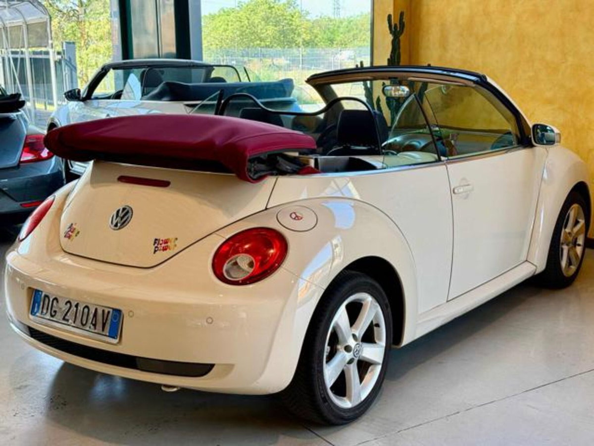 Volkswagen New Beetle Cabrio 1.6 Cabrio (5)
