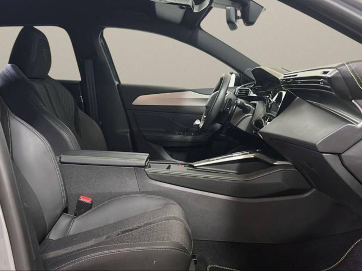 Peugeot 308 SW PureTech Turbo 130 S&S EAT8 GT Pack (11)