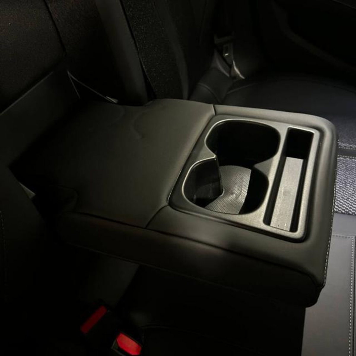 Peugeot 308 SW PureTech Turbo 130 S&S EAT8 GT Pack (13)