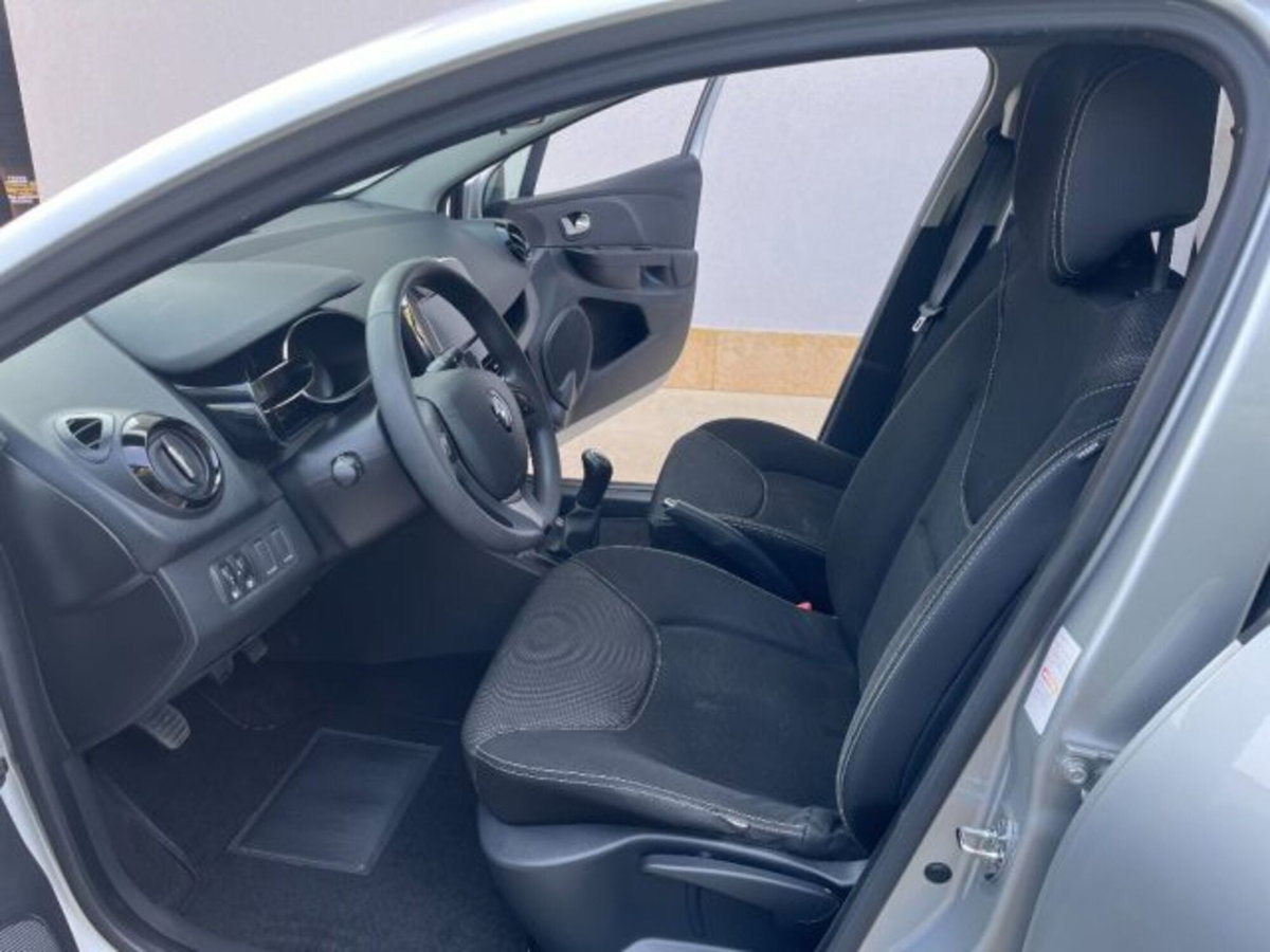 Renault Clio 1.5 dCi 8V 75CV Start&Stop 5 porte Live (10)