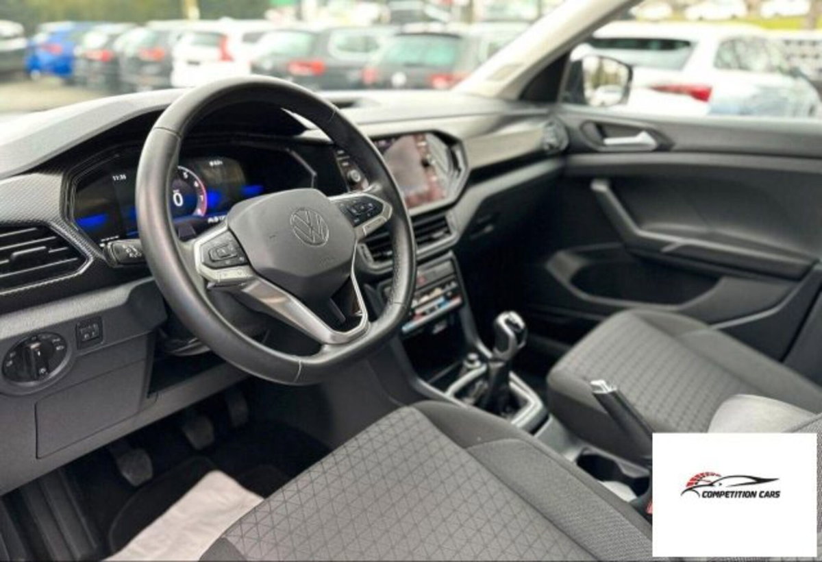 Volkswagen T-Cross 1.0 TSI Sport (9)