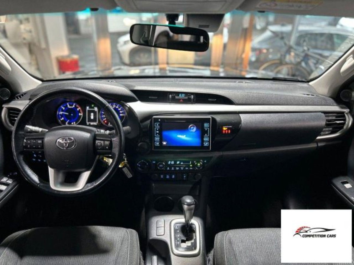 Toyota Hilux 2.D-4D 4WD porte Double Cab Comfort (6)
