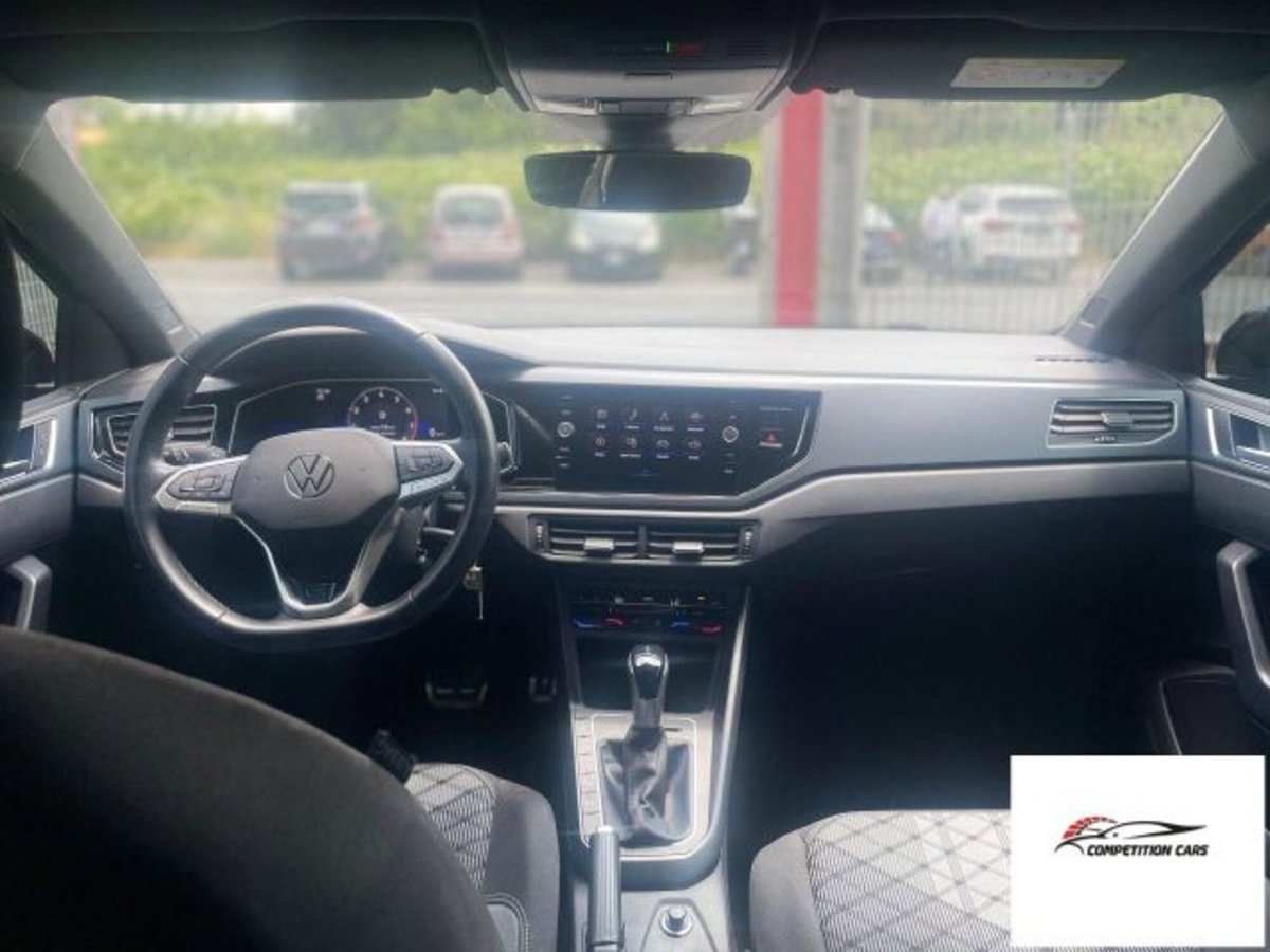 Volkswagen Polo 1.0 tsi R-Line 95cv dsg (11)