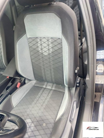 Volkswagen Polo 1.0 tsi R-Line 95cv dsg (16)