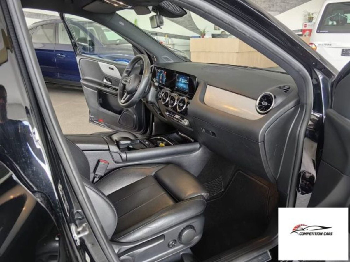 Mercedes-Benz Classe B 180 d Premium (14)