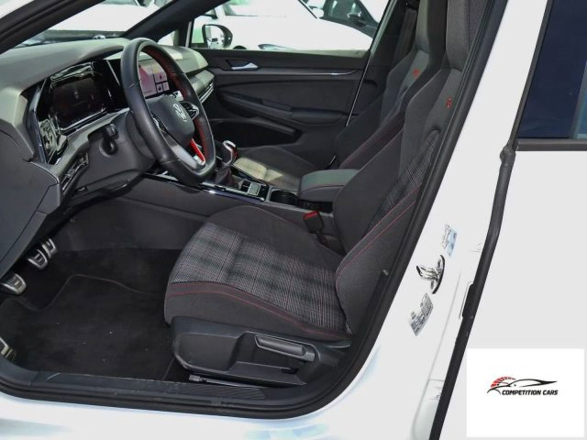 Volkswagen Golf 2.0 tsi GTI MT Ultimate 245cv (6)