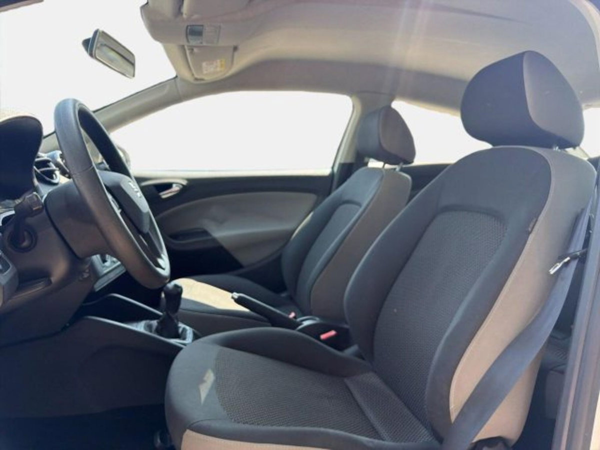 SEAT Ibiza 1.0 75 CV 5p. Connect Grey (12)