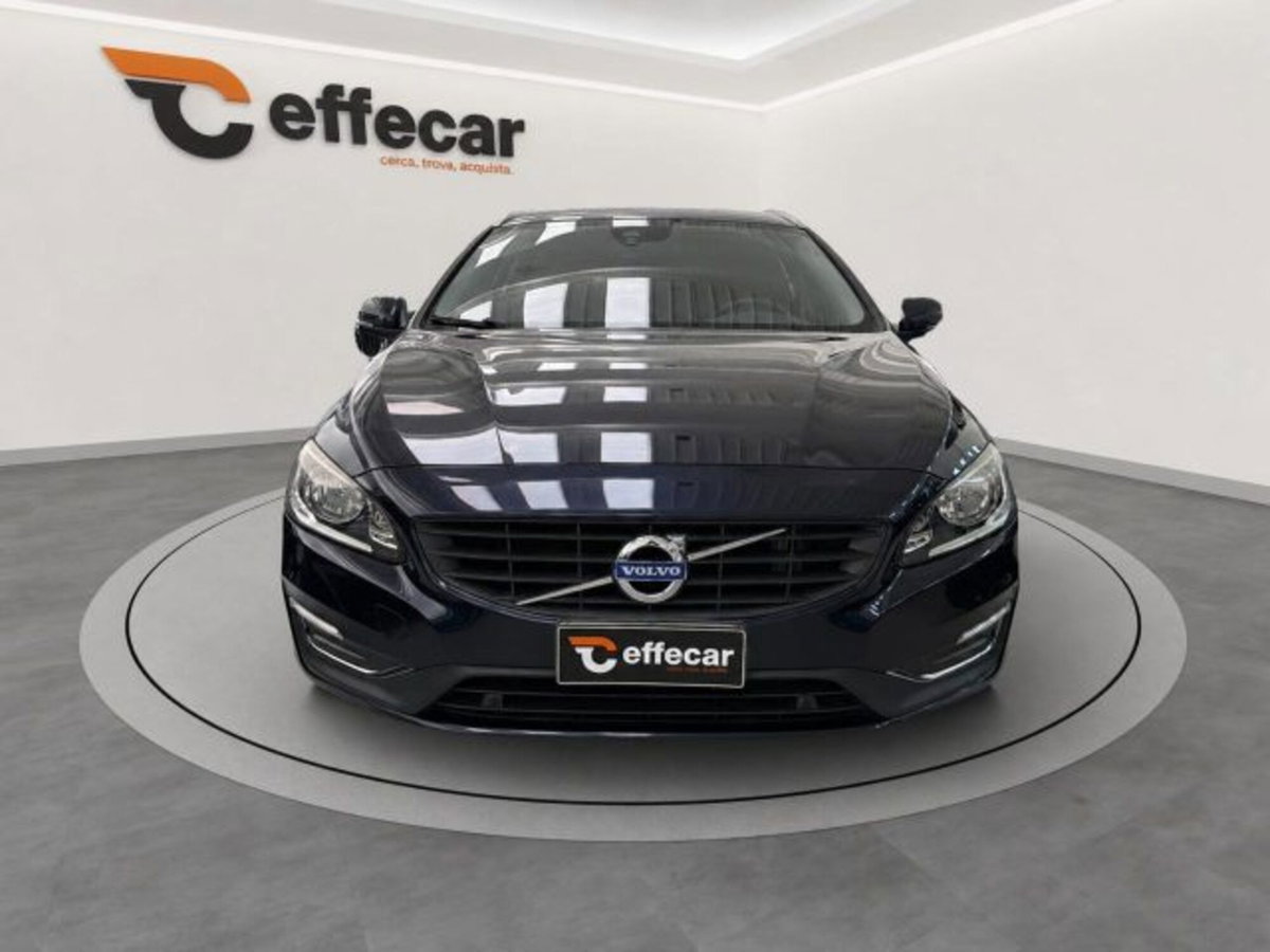 Volvo V60 D2 Geartronic Volvo Ocean Race (2)