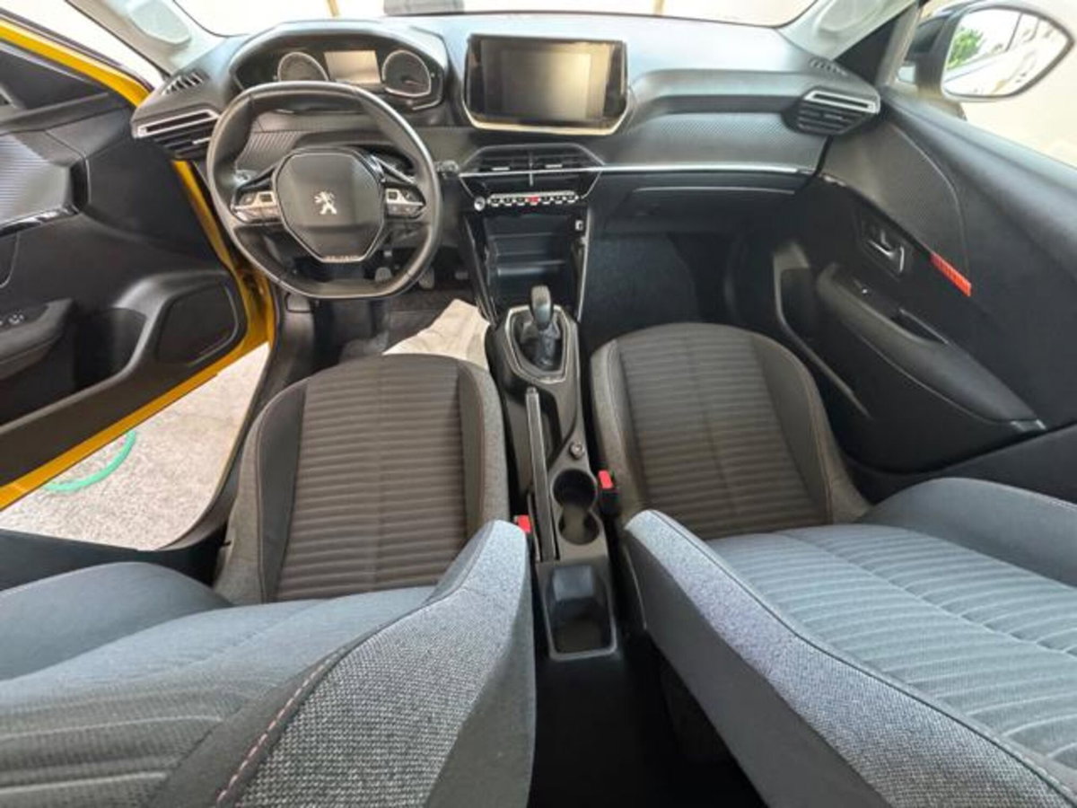 Peugeot 208 PureTech 75 Stop&Start 5 porte Allure Pack (13)