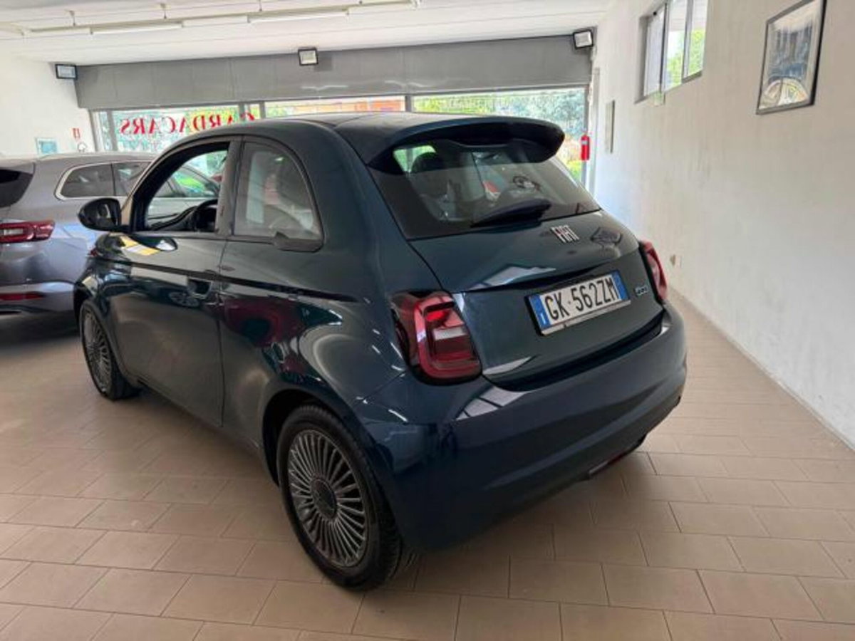 Fiat 500e Icon Berlina 42 kWh (2)