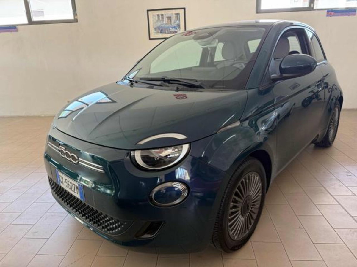 Fiat 500e Icon Berlina 42 kWh (6)