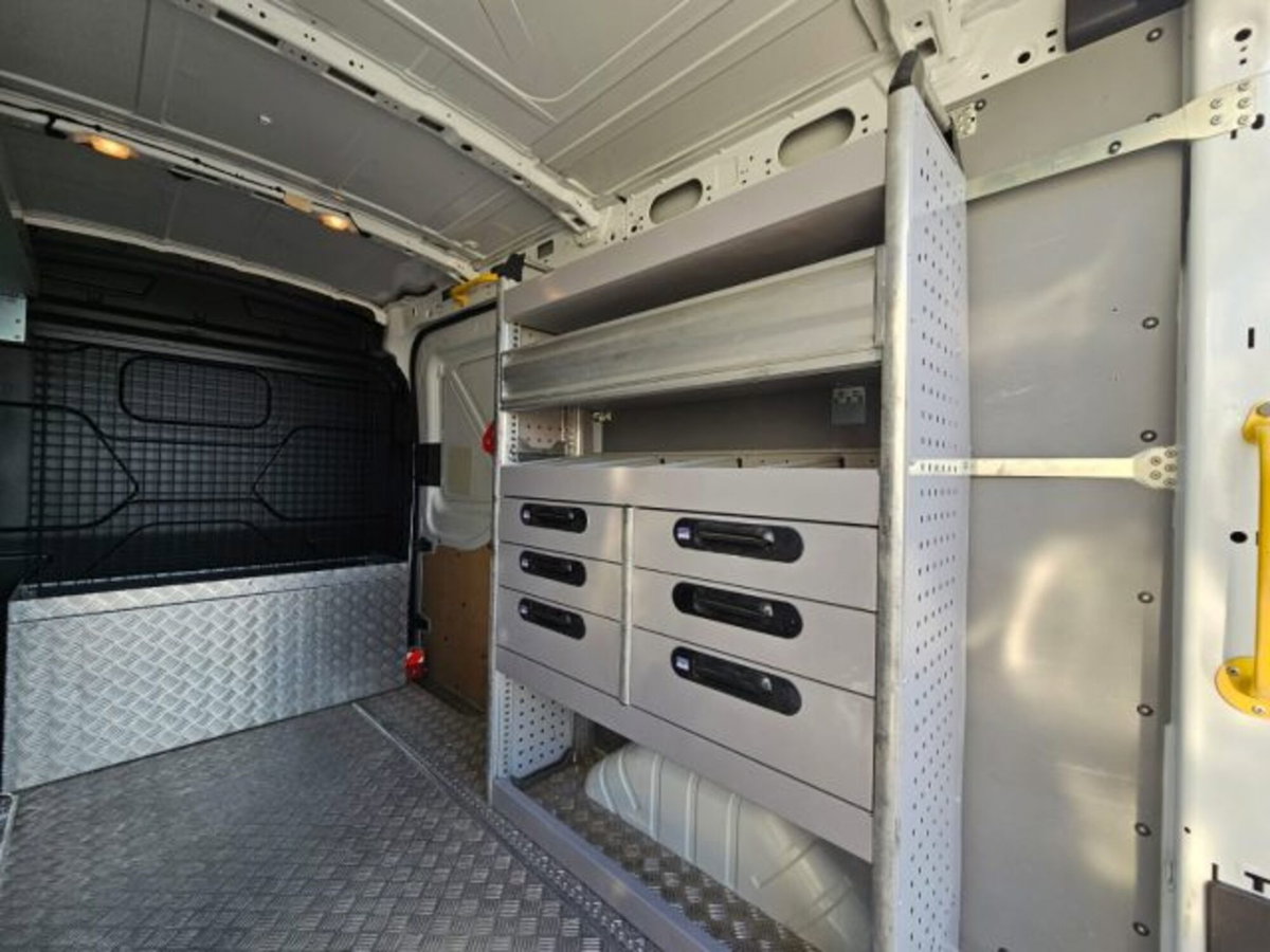 Ford Transit Furgone 350 2.0TDCi EcoBlue 4WD 130 PM-TM Furgone Entry (15)