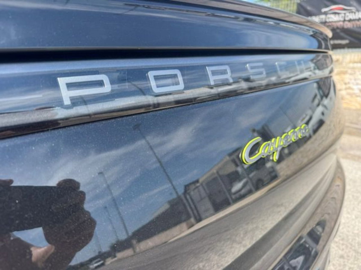 Porsche Cayenne Coupé 3.0 V6 Platinum Edition (15)