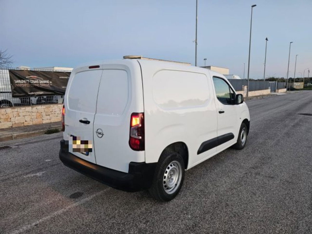 Opel Combo Furgone Cargo 1.5 Diesel 100CV PC 650kg Edition (5)