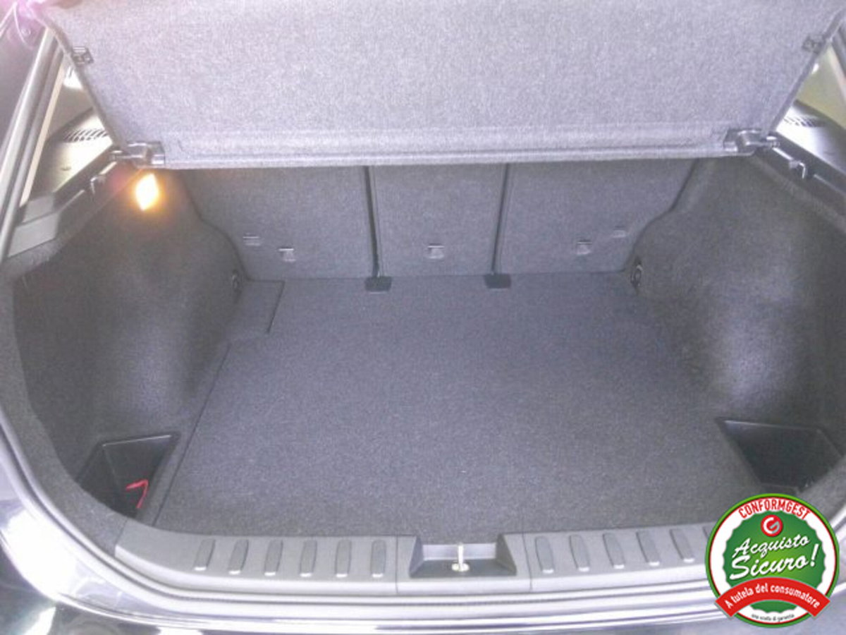 BMW X1 sDrive20d Sport Line (13)