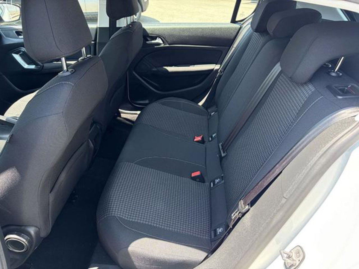 Peugeot 308 BlueHDi 100 S&S Active (12)