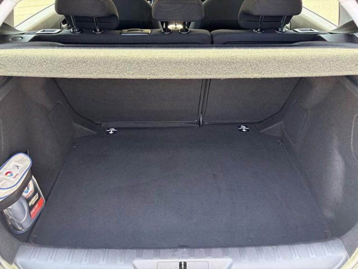 Peugeot 308 BlueHDi 100 S&S Active (16)