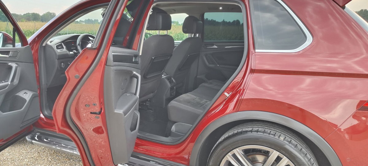 Volkswagen Tiguan 2.0 BiTDI SCR DSG 4MOTION Executive R-Line BMT (13)
