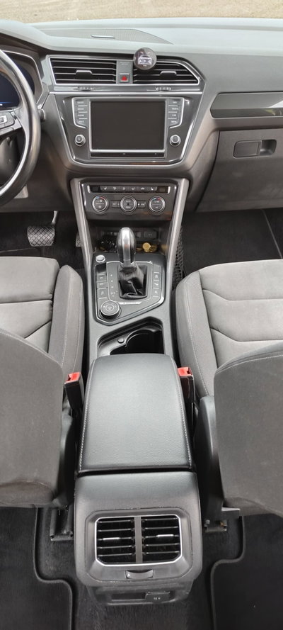 Volkswagen Tiguan 2.0 BiTDI SCR DSG 4MOTION Executive R-Line BMT (15)