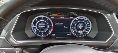 Volkswagen Tiguan 2.0 BiTDI SCR DSG 4MOTION Executive R-Line BMT (16)
