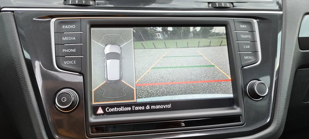 Volkswagen Tiguan 2.0 BiTDI SCR DSG 4MOTION Executive R-Line BMT (17)