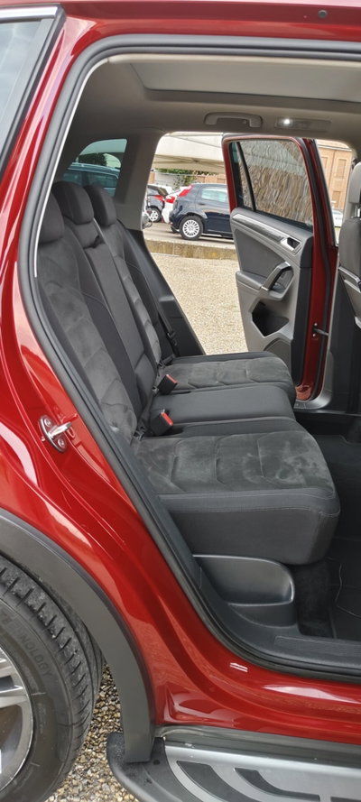 Volkswagen Tiguan 2.0 BiTDI SCR DSG 4MOTION Executive R-Line BMT (9)