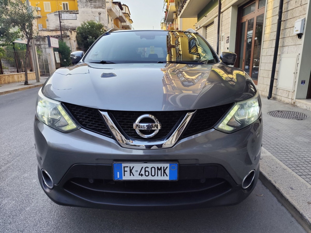 Nissan Qashqai 1.5 dCi Tekna (2)