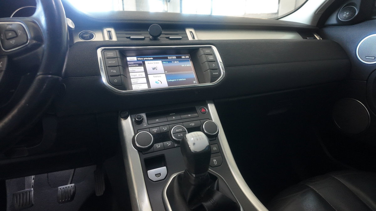 Land Rover Range Rover Evoque 2.2 TD4 5p. Pure (17)