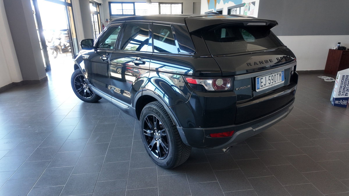 Land Rover Range Rover Evoque 2.2 TD4 5p. Pure (4)