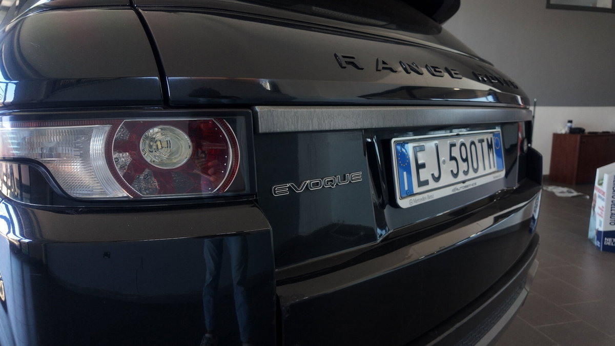Land Rover Range Rover Evoque 2.2 TD4 5p. Pure (7)