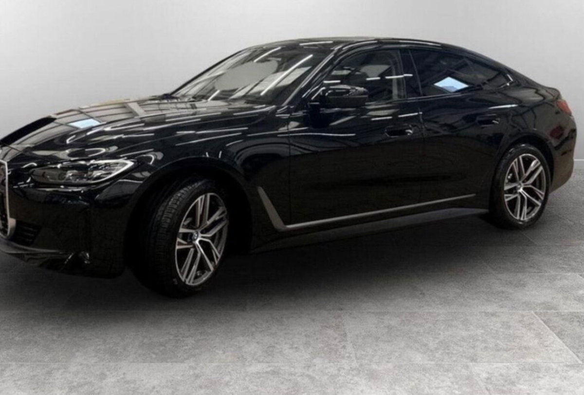 BMW i4 i4 edrive40 Sport (2)