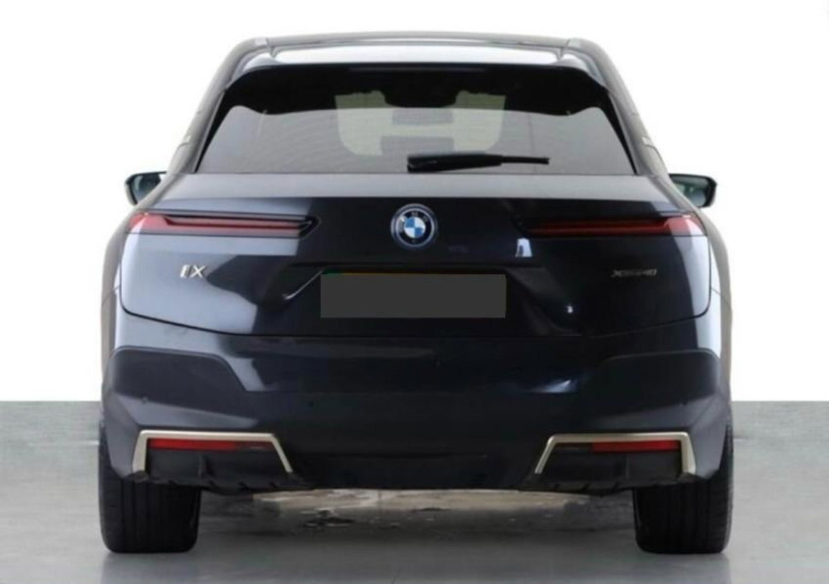 BMW iX xdrive60 (3)