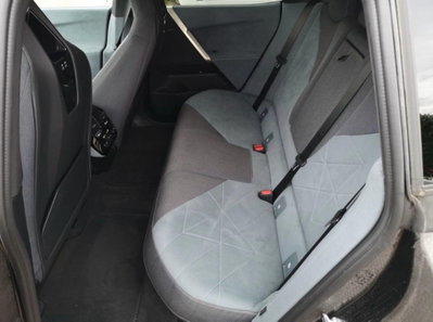 BMW iX xdrive60 (5)