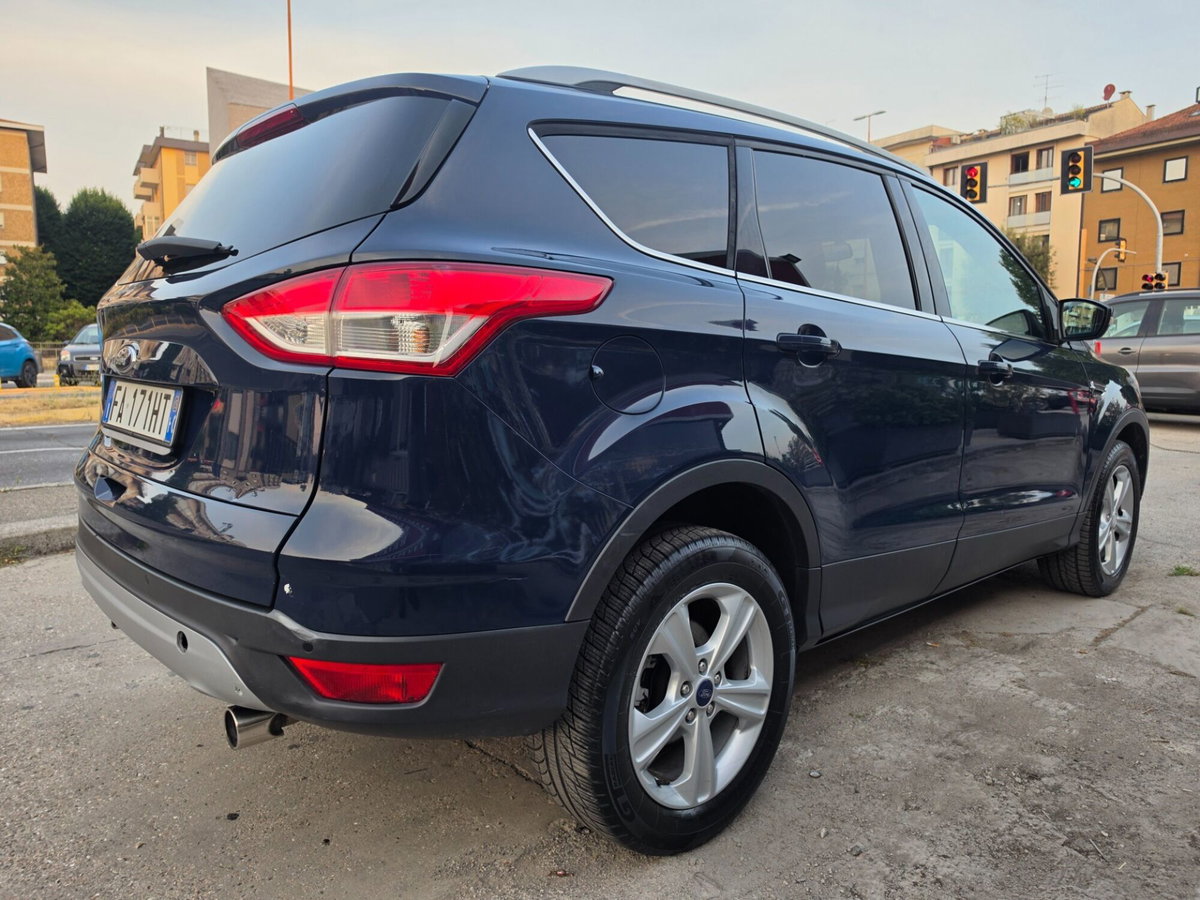 Ford Kuga 2.0 TDCI 120 CV S&S 2WD Titanium (3)