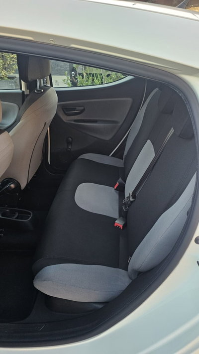 Lancia Ypsilon 1.3 MJT 16V 95 CV 5 porte S&S Elle (13)