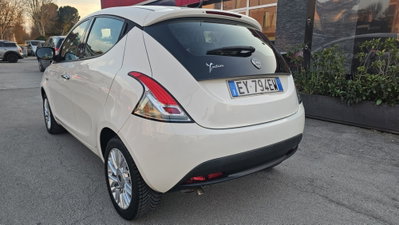 Lancia Ypsilon 1.3 MJT 16V 95 CV 5 porte S&S Elle (7)